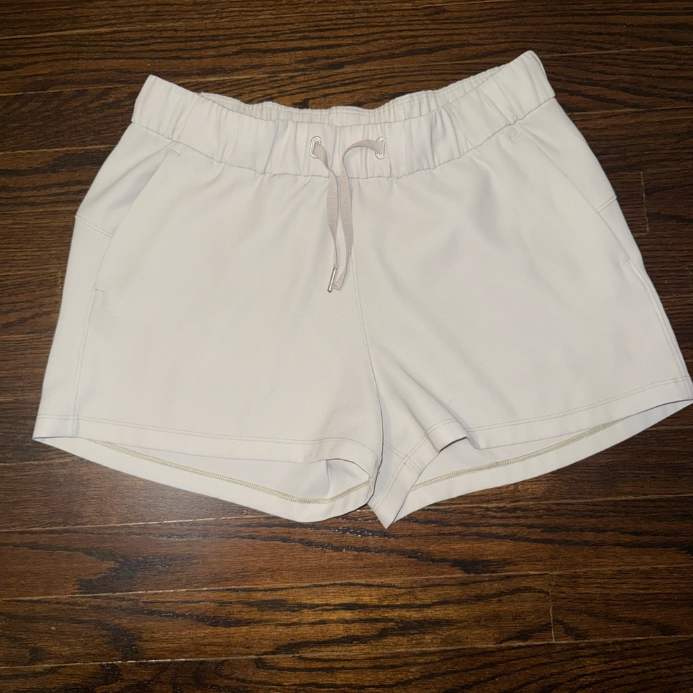 Lululemon Athletica On The Fly Short